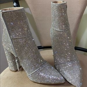 Pre owner Steve Madden Rhinestone Silver Boots